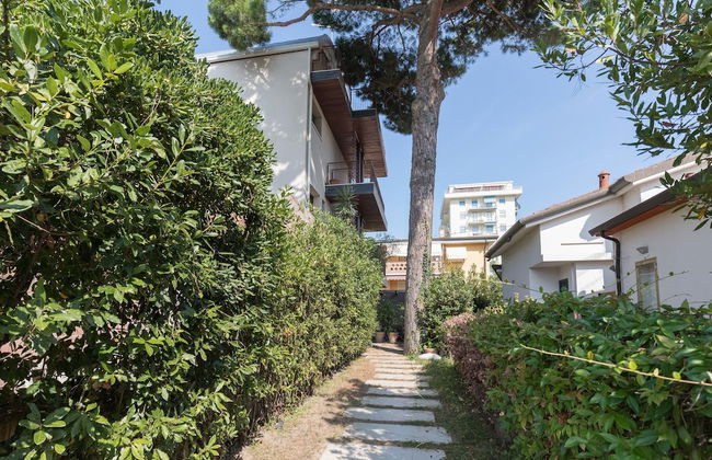 Tasso Apartments - Photo 25