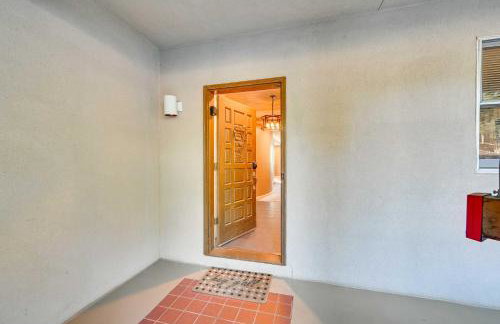 Lake Keowee Condo with Balcony and Resort Amenities! - Foto 24