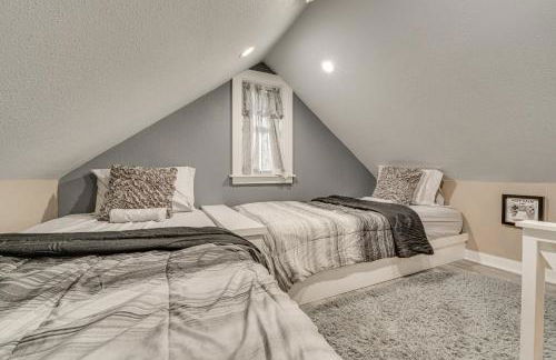 Family Home with Private Pool 24 Mi to Disney! - Foto 25