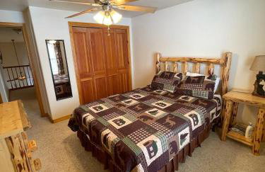 Spacious 5 BR on the Ranch - Foto 11