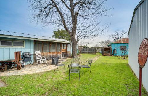 Retro Retreat in Llano with Screened Porch! - Photo 3