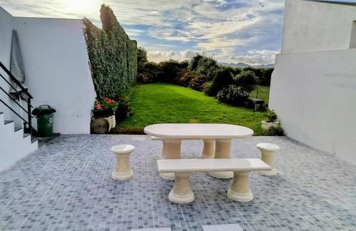 Surf Beach_Santa Barbara Secret Gardens - Photo 4