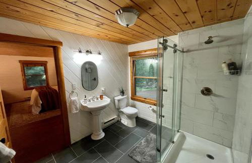 Modern Mountaintop Cabin with a gorgeous view - Foto 6