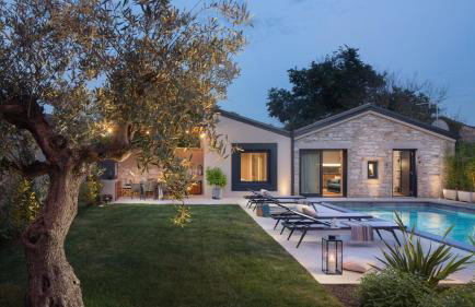 Modern villa Bino&Marija with pool in Porec - Photo 6