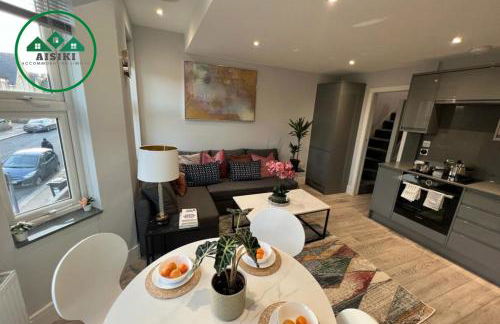Aisiki Apartments at Stanhope Road, North Finchley, Airconditioned Multiple 2 or 3-Bedroom, Pet Friendly Duplex Flats, King or Twin Beds with Free WiFi - Foto 13