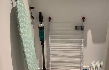 Studio calme avec Parking accès rapide Eurexpo Le Chasseland - Foto 21