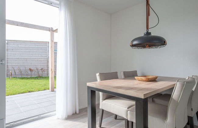 Hostel in Nieuwvliet Near the Beach - Photo 13