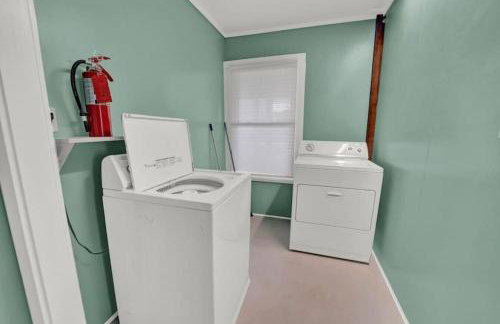 Pet-Friendly Bay View Home w/ Screened Pool Near Lighthouse - Foto 25