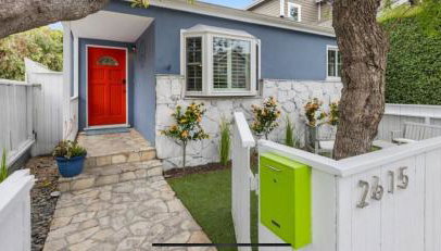 Chic Venice Beach Bungalow Steps from the Canals & Beach - Foto 1