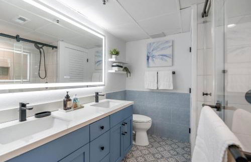 Modern Oceanfront 1 Bedroom Condo, Prime Location, Stunning Views at Beach Cove Resort - Foto 5