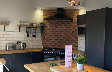 Town center cottage with Hot tub - Foto 6