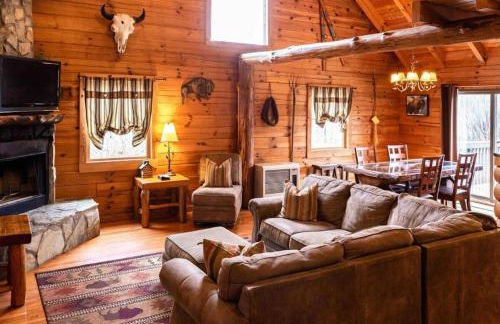 Charming Cabin Rental with a Hot Tub and Fireplace in the Smoky Mountains - Foto 19