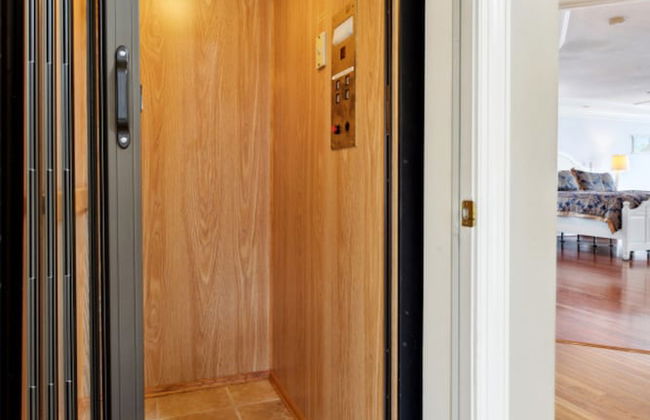 Coastal Escape w Pool Pool Table Walk to Beach - Foto 71