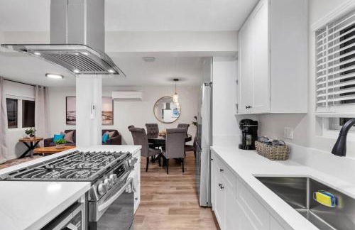 Ultimate Oceanside Retreat | Tower 9 Across from the Beach - Foto 26