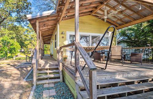 Lovely Toledo Bend Studio with Scenic Views! - Foto 32