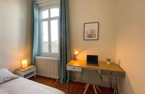 4 Ch - 10 pers - Grande Maison - Parking - Jardin - BBQ - Foto 30