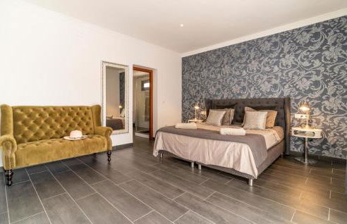 Gorgeous Home In Mijas With Wifi - Photo 7