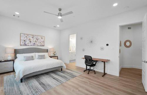 Modern 2BR l Pet-Friendly l Private Baths - Foto 19