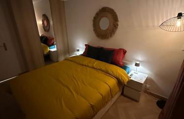 PARIS-MONTROUGE Magnifique appartement- très cosy pour 1 - 6 personnes refait à NEUF -ENTIRE APARTMENT LUXURIOUS AND WARM -Montrouge Paris 14ème - Proche Aéroport Orly Parc Expositions Porte de Versailles FREE WIFI GRATUIT - Foto 29