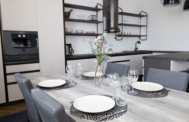 2ndhomes Gorgeous 3BR Apartment w Sauna - Foto 6