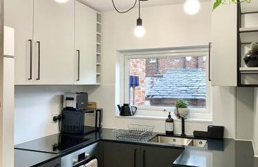 Stylish comfortable home with free parking - Foto 3