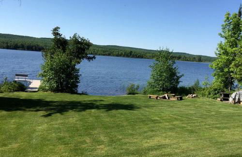 English Lake Escape -Custom Waterfront Log Cabin in Chequamegon National Forest - Foto 21