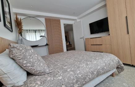 Moderne F3 - 10 min aeroport CDG - Paris - Parc Astérix - Disneyland Paris - Tour Eiffel - Champs Elysée - 15 min Parc des expositions Villepinte - 10 min Le Bourget - 5 min du Golf international de Roissy- JO 2024 - Foto 12