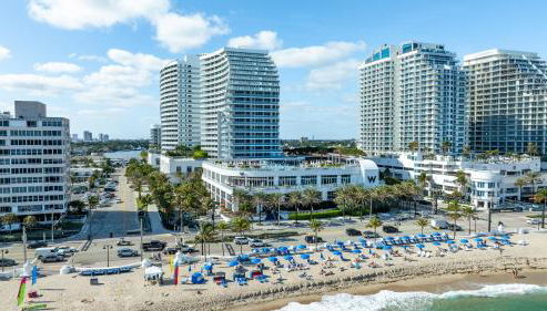 Luxury Corner 1 BR W Residence with Fantastic Intercoastal Views, Pool & Hot tub - Foto 2