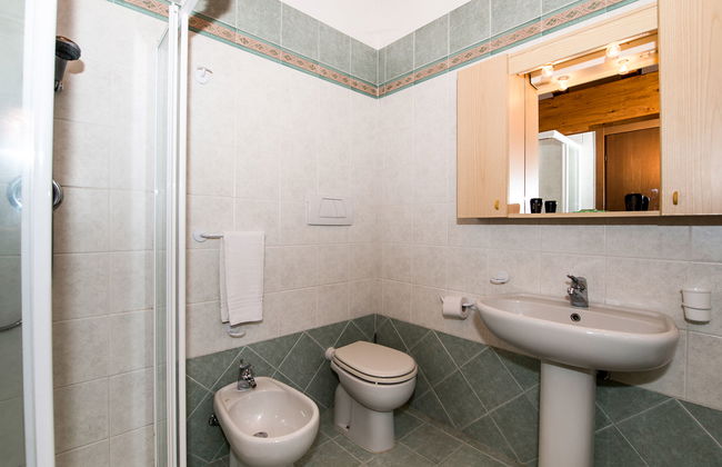 2 bedroom Apartment in Bardolino with swimming pool and garden - Photo 11