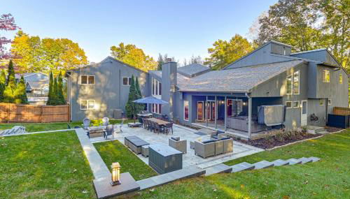 7 Mi to Skiing Lake George Home with Large Patio - Foto 2