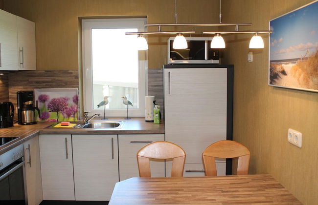 Sunny Holiday Home With Fenced Garden - Foto 6