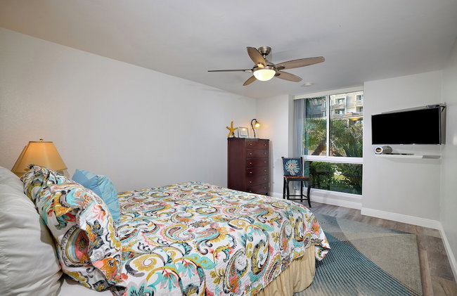 Oceanside Beach Condos - Photo 4