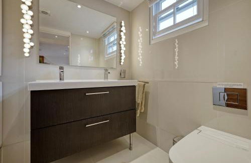 Dove House Wanstead - Stunning 4 Bedroom, 3 Bathroom House with Private Hottub & Gym - Escape London, in Lonon - Foto 47