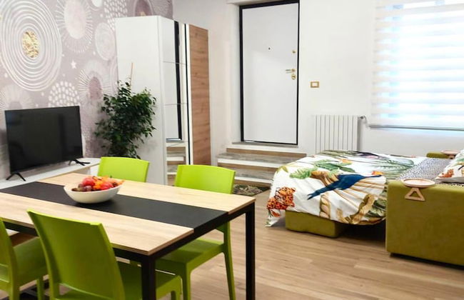 Happy Days! Cozy Roma Retreat Private Apartment in Heart of the City - Photo 6