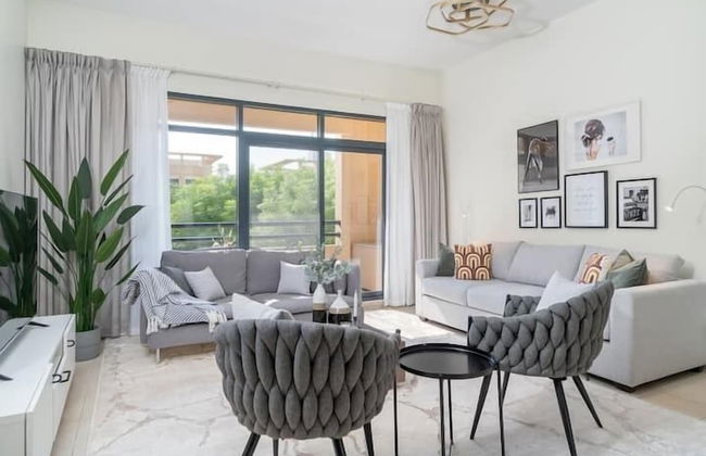 Vogue - Spacious 3BHK Greens & Views - Photo 26