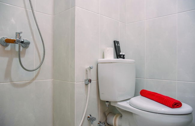 Nice And Cozy Studio At Evenciio Apartment - Foto 13