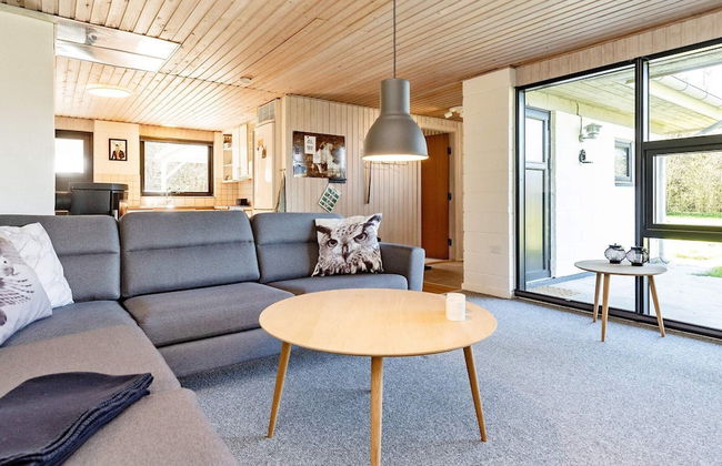 6 Person Holiday Home in Veslos - Photo 8