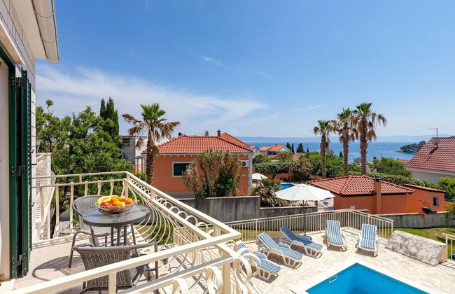 Villa in Sumartin Near the Beach & Ferry Port - Foto 18