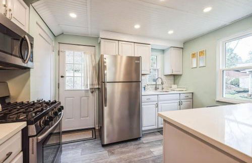 Grammys Garden w Parking - Photo 11