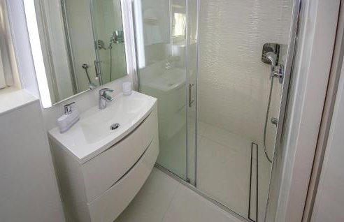 Gorgeous Home In Pokrovnik With Wifi - Foto 37