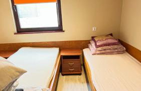 Słońce i Woda - 2 domki nad brzegiem jeziora Śniardwy z własnym pomostem, zejściem do wody i przecudnym widokiem na jezioro - Foto 9