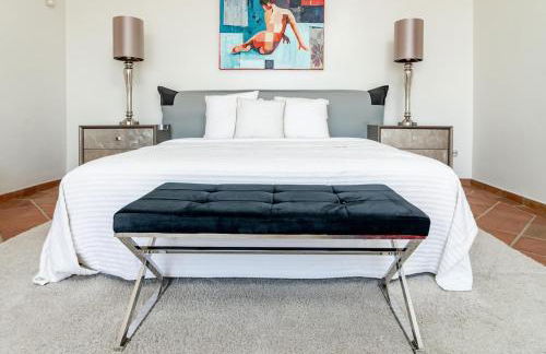 LAP- 3 bed apartment on the beach. Families only - Photo 20