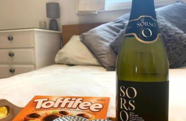 Romantic hideaway, seconds away from Perran beach - Foto 11