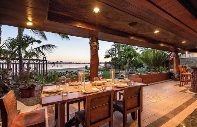 Endless Summer by Avantstay Serene Beachfront Escape w/ Sunset Views! - Photo 14