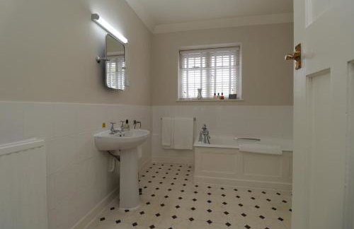 Leeds Castle Stable Courtyard Bed and Breakfast - Foto 37