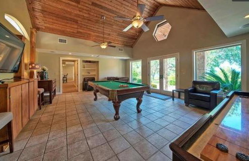 Luxurious Lakefront Estate: Spectacular Views, Expansive Grounds and Private Jetty - Foto 41
