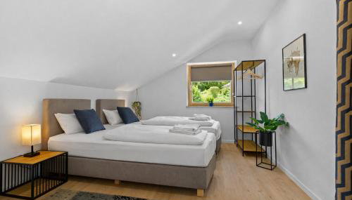 ALPENglück - Stylisches Dachgeschoss-Apartment mit Bergblick, großer Balkon & 3 Schlafzimmern - Foto 3