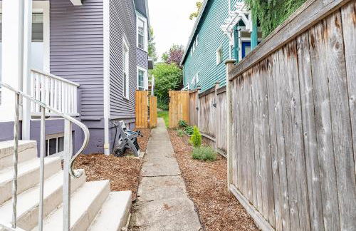 Capitol Hill Cutie - Foto 21