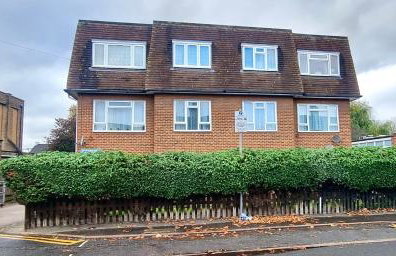 Friendly family apartment comfort sleep 6 close to tube bus airport - Foto 52