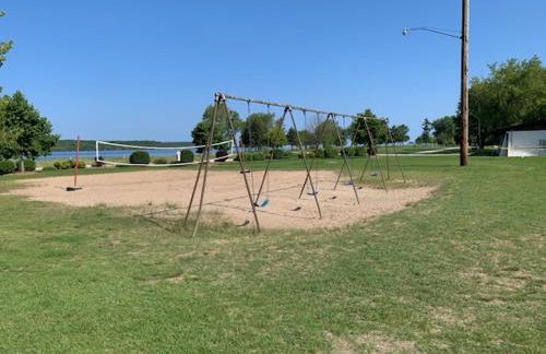 Lazy Daze Lagoon by Simple Life Rentals - Photo 38